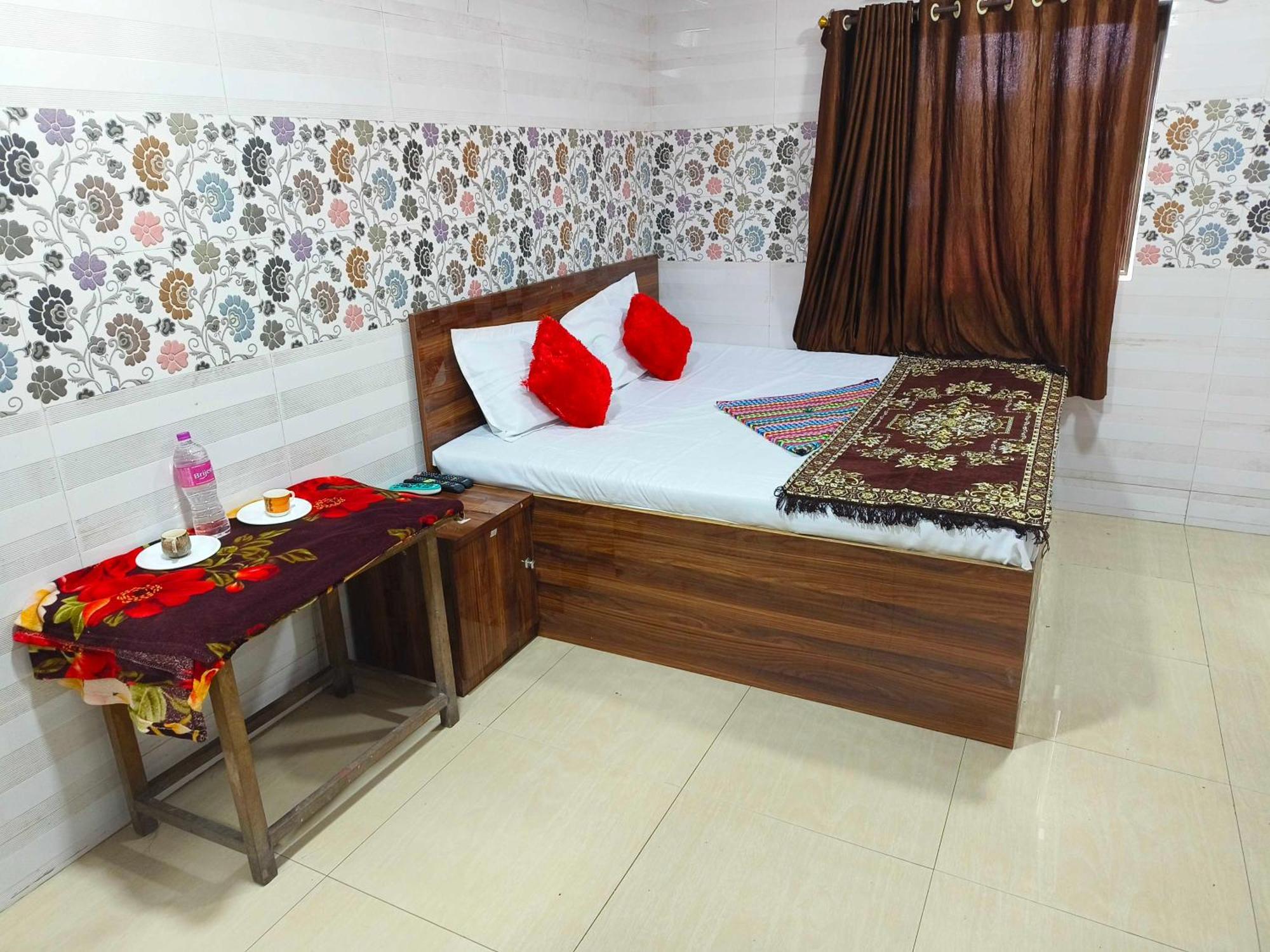 Hotel O Sai Palace Мумбаи Экстерьер фото